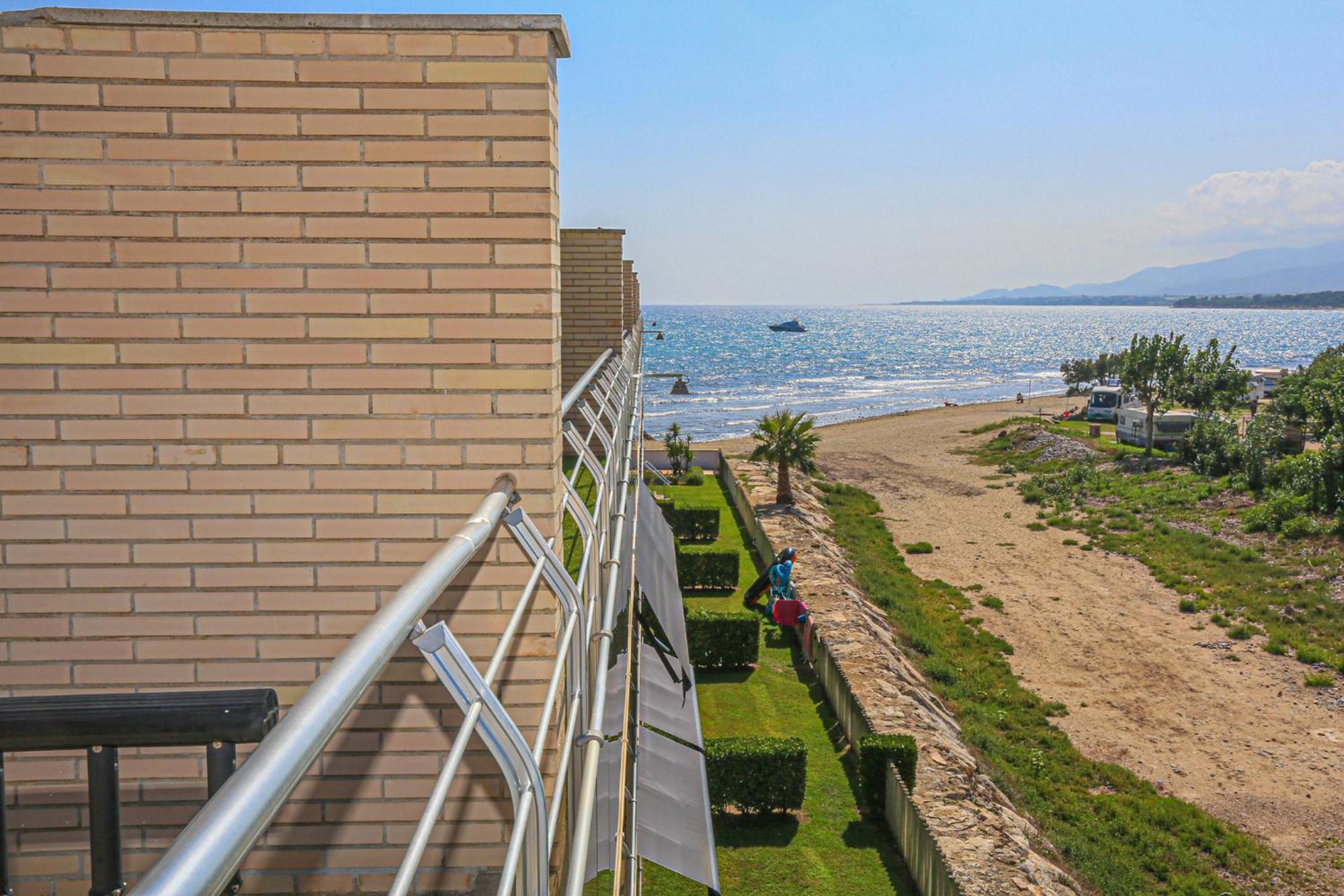 Di Mare Litoral Costa Dorada - Only Families Lägenhet Mont-roig del Camp Exteriör bild